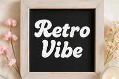 Sunday Swing - Groovy Retro Font Product Image 4
