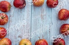 Red ripe apples frame Product Image 1