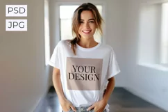 Smiling woman t-shirt mockup PSD