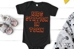 Retro Holiday Product Image 2