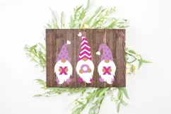 Valentine's Day Gnome SVG | Hugs and Kisses Gnomes Product Image 2