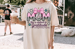 Mom With Bow, She is clothed in gratitude PNG sublimation | Product Image 6