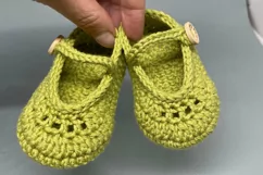 Mary Jane girl shoes crochet pattern 3 sizes PDF download Product Image 2