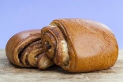 cinnamon filling in a dessert bun Product Image 1