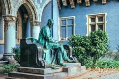 Bronze monument of politician Sandor Karoiy in Varoshliget Product Image 1