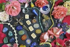 Chakra stones and flowers Product Image 1