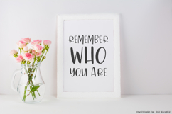 Reynolds Square Duo - Script Font &amp; Sans Font Product Image 7