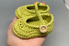 Mary Jane girl shoes crochet pattern 3 sizes PDF download Product Image 3