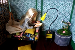 Dollhouse wallpaper green damask ornament vintage look digit Product Image 7