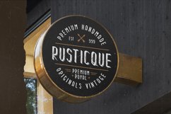 South Ribble - A Vintage Scratches Font Product Image 4