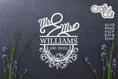 Mr and Mrs sign, Family Last Name Floral wreath, Rustic Sign Product Image 2