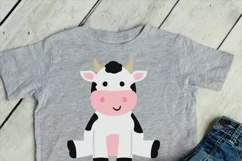 Sitting cow SVG, farm cutting file, cow digital art Product Image 2