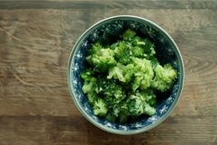 Steamed broccoli in decorative bowl Product Image 1