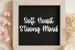 Sunny Honey - Handwritten Script Font Product Image 8