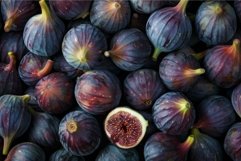 Fresh figs collection with a halved fig Product Image 1