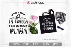 Si vas a tirar la toalla que sea en la playa SVG - Verano Product Image 1