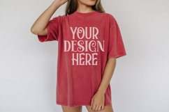 Crimson Comfort Colors 1717 T-shirt Mockups, Real Model Product Image 1