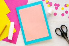 Making children&#039;s greeting card with flowers Product Image 1