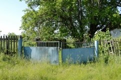 SET beautiful old gate from abandoned house in village Product Image 12