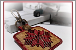 ITH Alatyr Star Cross Stitch Embroidery Amulet Key Fob Product Image 2