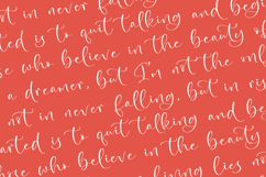 Aquatic Mystiqu - Stylish Handwritten Font Product Image 14