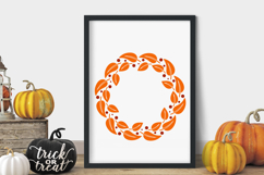Cozy autumn leaves rim|Cute fall foliage wreath Product Image 3