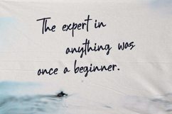 Batty Chips Handwritten Signature Font Product Image 7