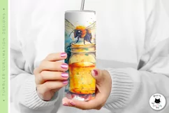 woman holding a tumbler with bee wrap