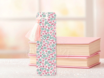 Ditsy Floral Seamless Pattern Hand-Drawn in Pinks &amp; Greens Product Image 3