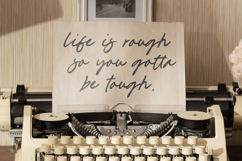 Busted Horizon - Modern Calligraphy Font Product Image 4