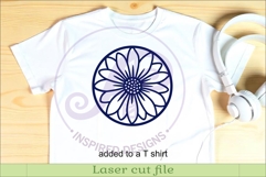 Daisy Flower Wall Art SVG | Round Floral Laser Cut File Product Image 3