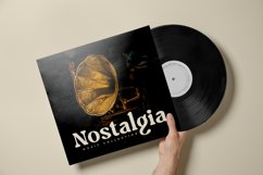 Caught - Unique Vintage Serif Font Product Image 14