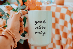 Cheerful Girls Handwritten Retro Vibes Script Product Image 6