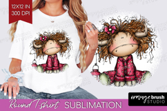 Highland Cow Round Tshirt Background - Whimsical Christmas Product Image 1