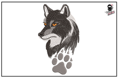 Wolf with Claw| Wild Animal Embroidery Design Product Image 1