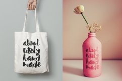 Web Font Gracias Typeface Product Image 2