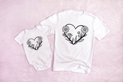 Daisy Wildflower Heart Wreath Flower Graphic Clipart PNG Product Image 3