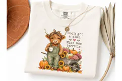 God's Got a Plan Highland Cow PNG Tee Product Image 3