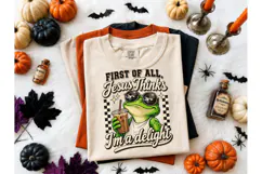 Jesus Thinks I'm a Delight Frog PNG Tee Product Image 2
