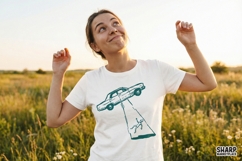 Alien Abduction Car PNG, Vintage UFO Printable Shirt, Product Image 3