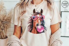 Retro Horse Blowing Bubble Gum|Santa Horse with Bubble Gum Product Image 5