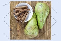 mature green pear Product Image 1