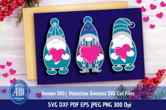 Valentine gnomes SVG| Valentine's day Gnome with Heart SVG Product Image 3