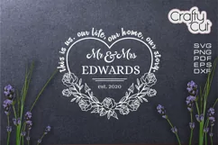 Mr and Mrs sign, Family Last Name Floral wreath, Rustic Sign Product Image 2