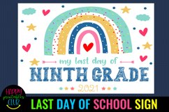 end of school sign 