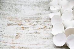 Broken white eggshells - 13 Product Image 1