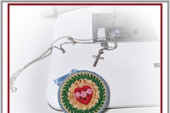 Felt ITH Catholic heart with crown wreath design Product Image 3