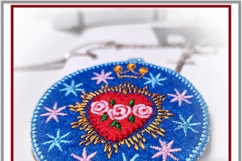 Felt ITH Catholic heart with crown stars embroidery design Product Image 5
