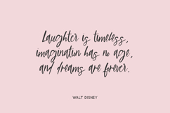 Figmented Script Product Image 4