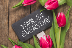 Flores Fresh Font Product Image 6